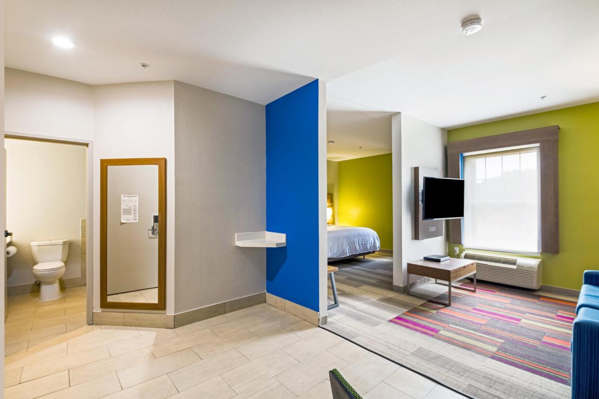 Holiday Inn Express Hotel & Suites Columbus By Ihg Exteriör bild