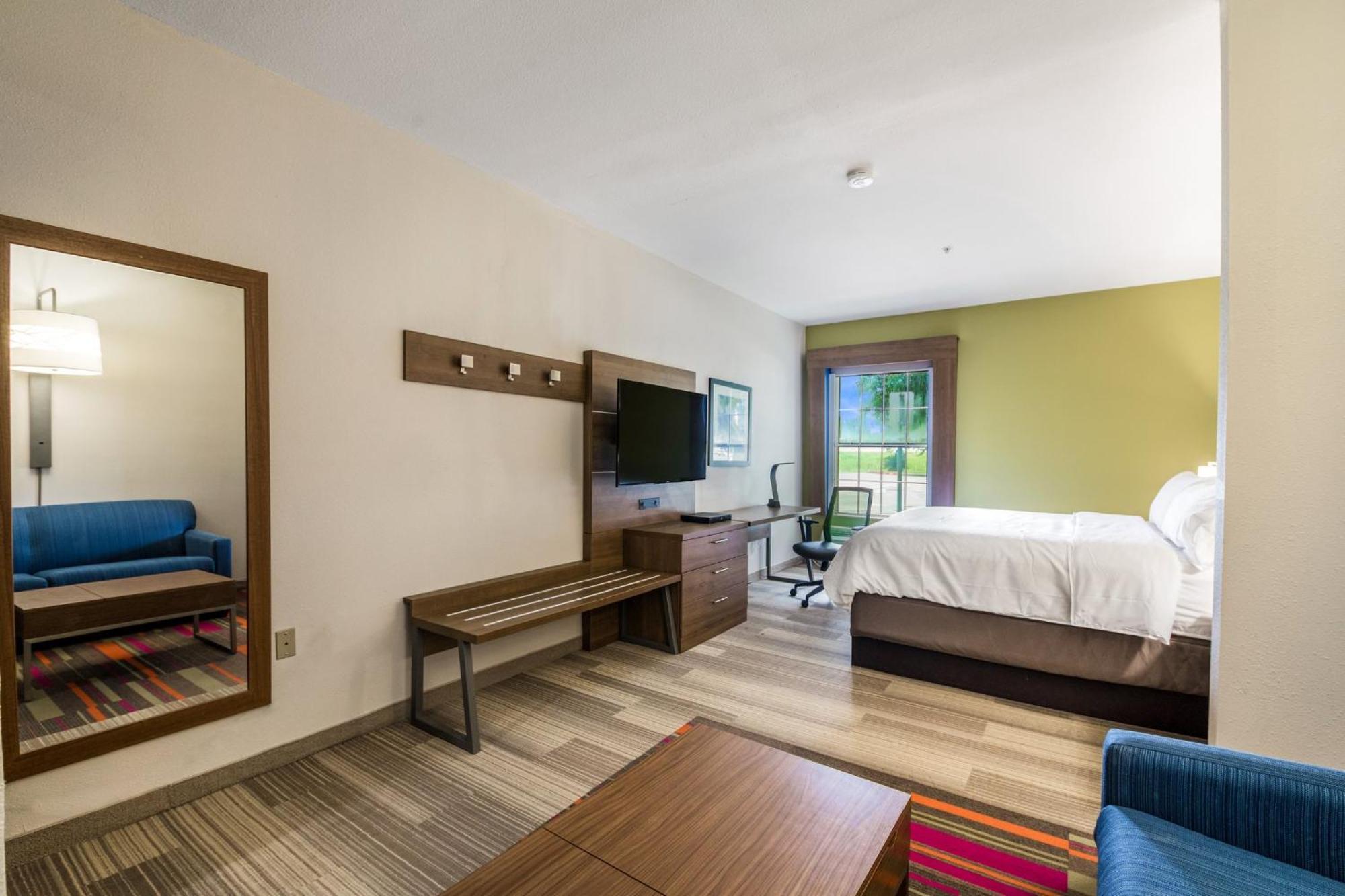 Holiday Inn Express Hotel & Suites Columbus By Ihg Exteriör bild